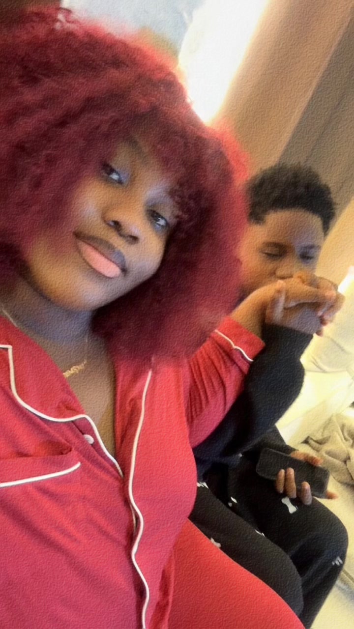 @FAVESTAR✨💫