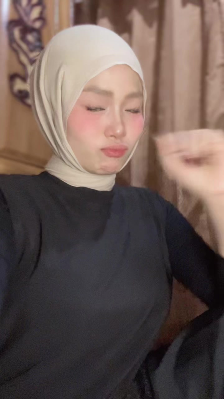 @Iyess🕊️