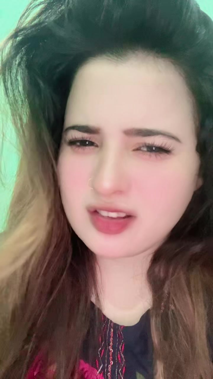 @Aira Khan