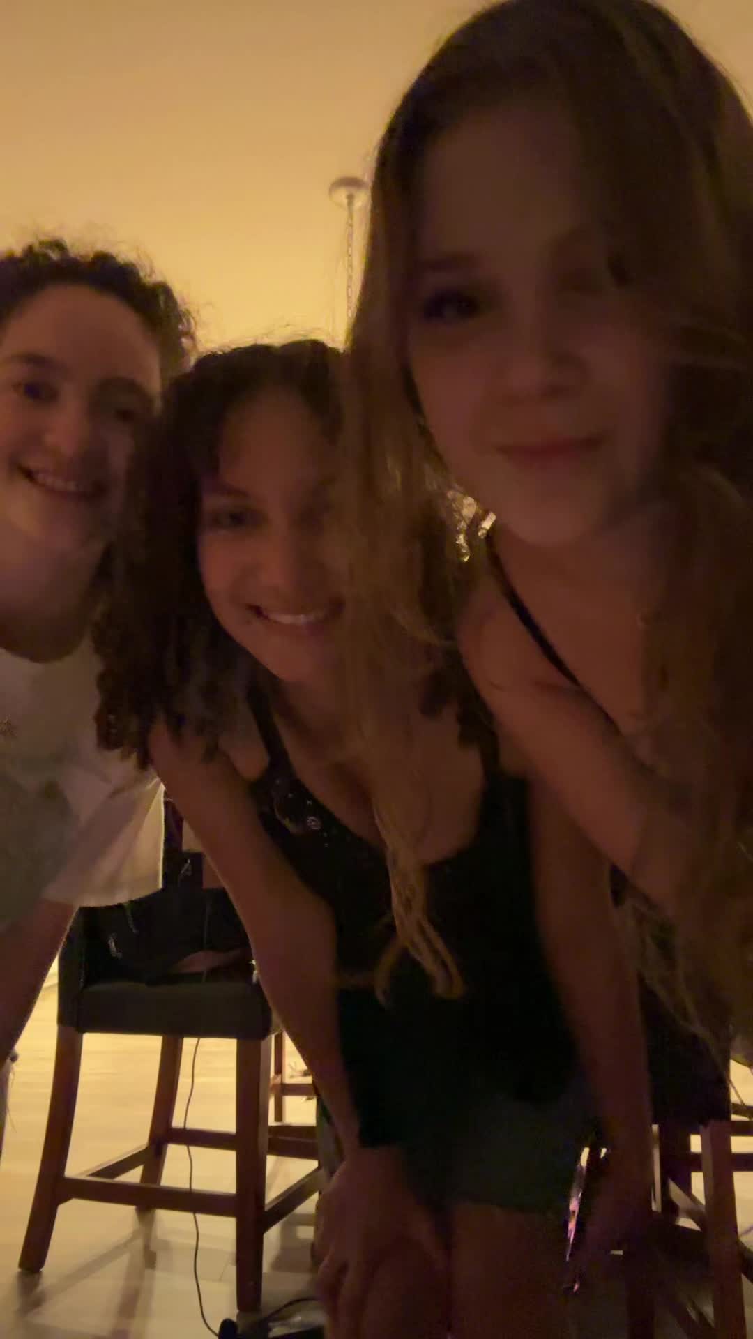 @laur!
