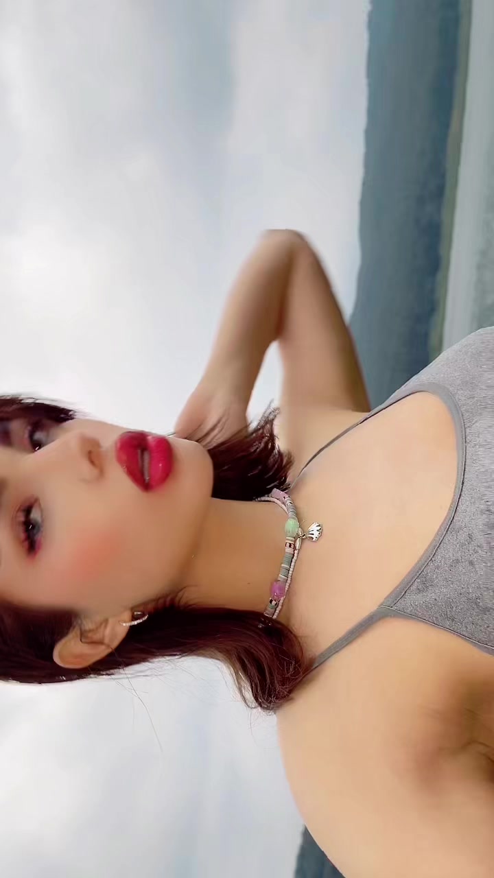 @elisa mokhtari