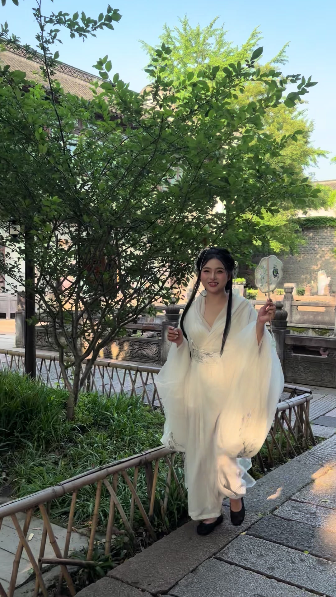 @Công chúa yếu đuối🤫