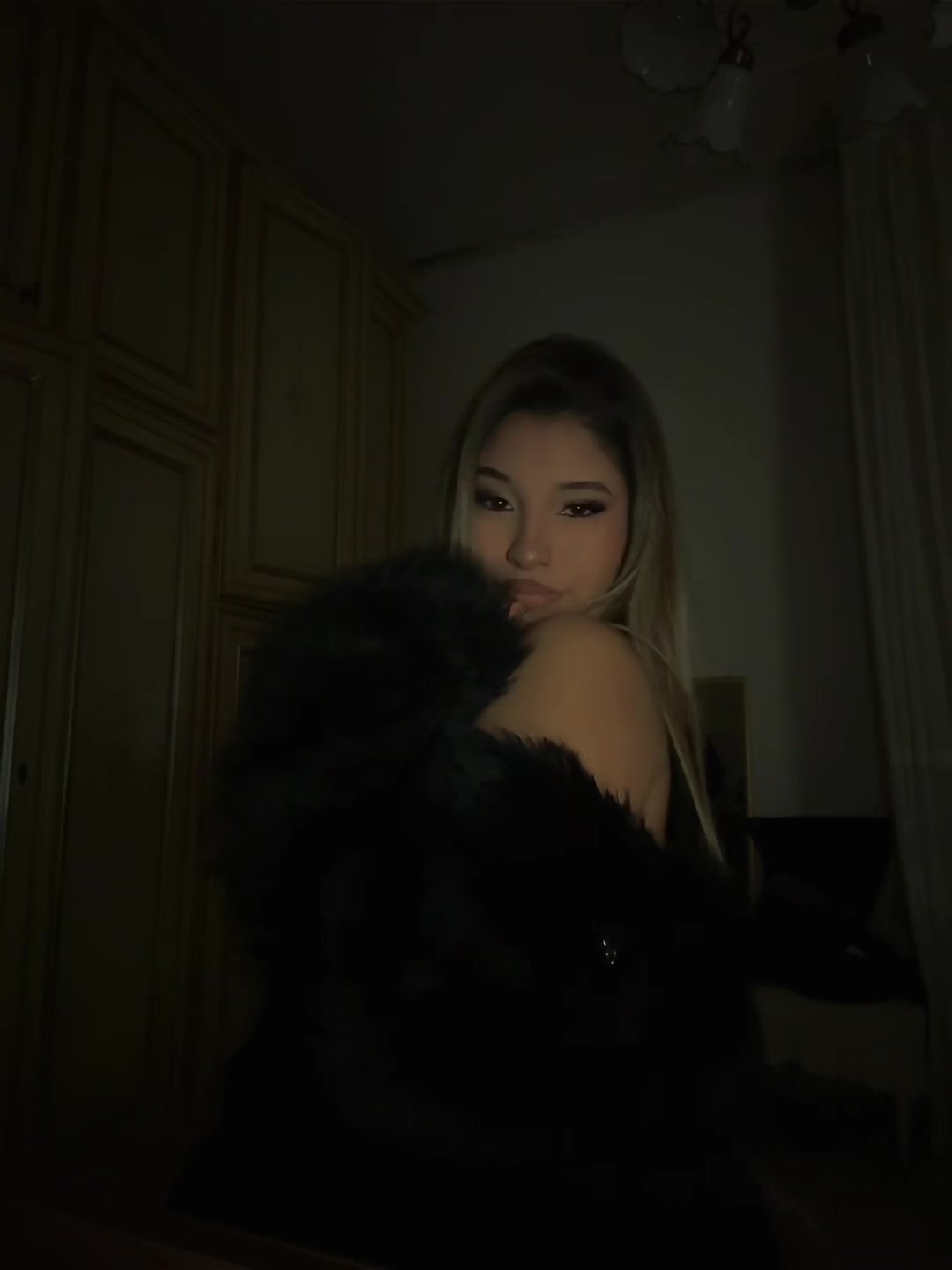 @𝒦💸