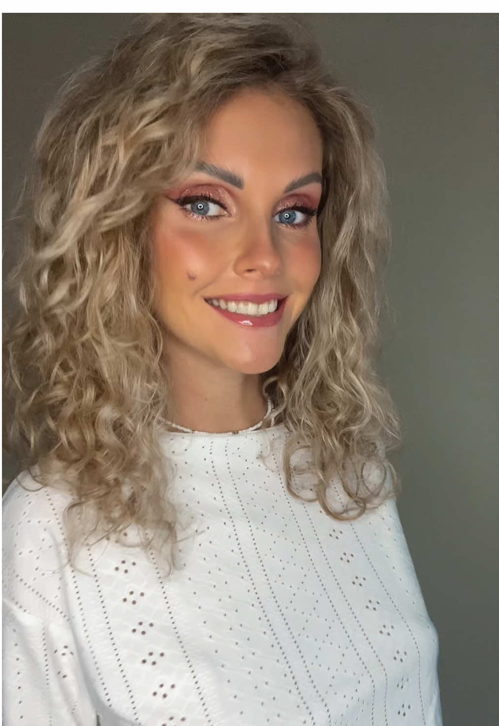 @𝑷𝒐𝒍𝒍𝒚