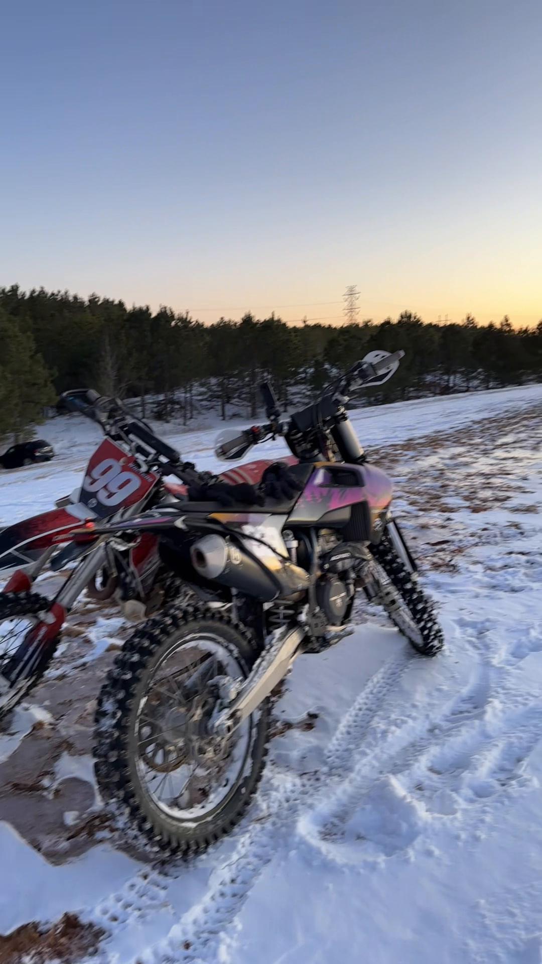 @Kawi_queen_