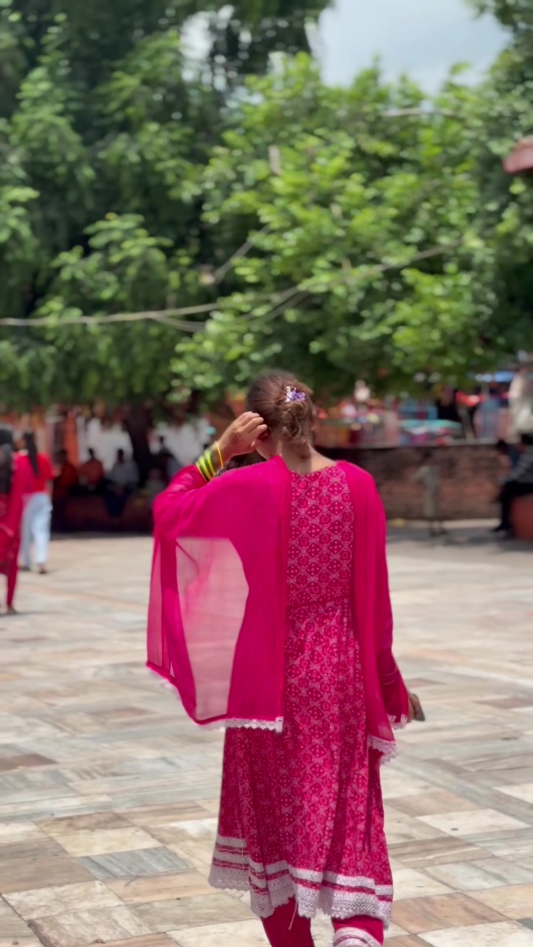@एलिसा....🌷