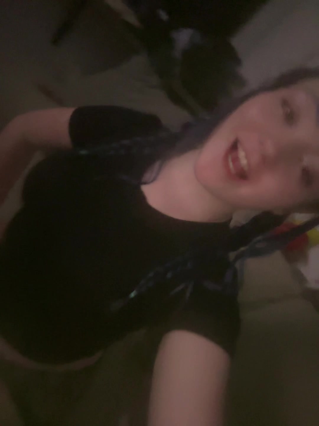 @Buzzballbriseis
