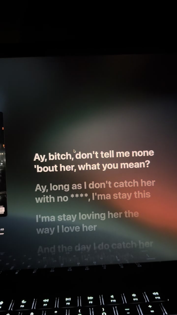 @🎧