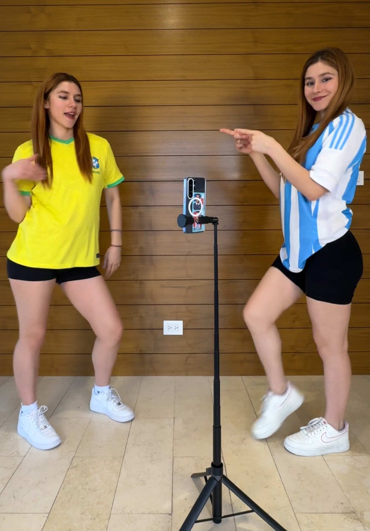 @Ara y Fer
