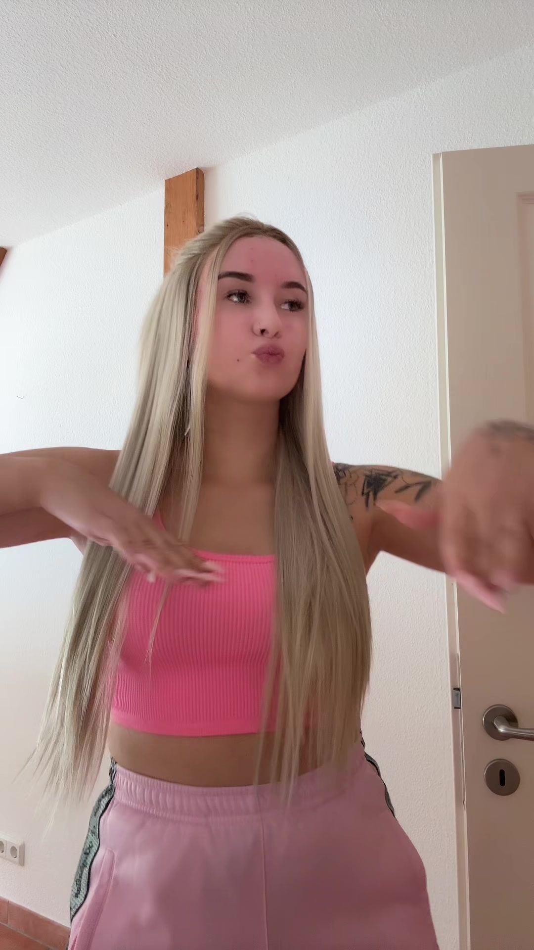 @Gabberbarbieee