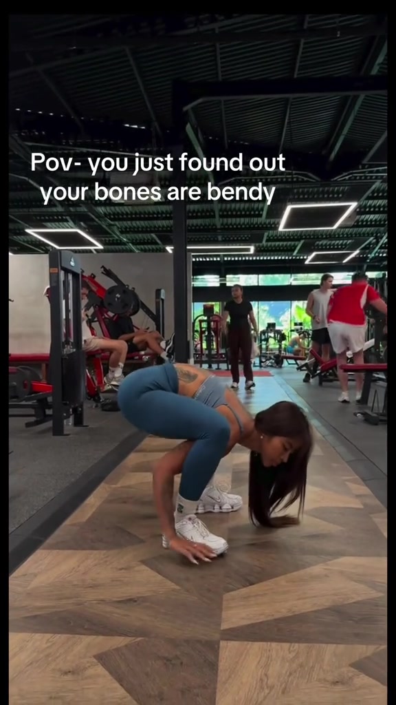 @lilybrownflexyoga