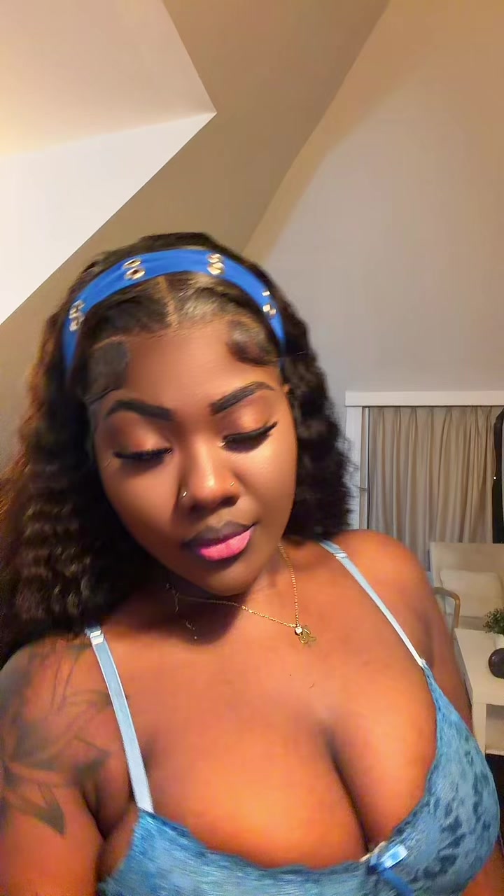 @black_La☺️🥺♥️