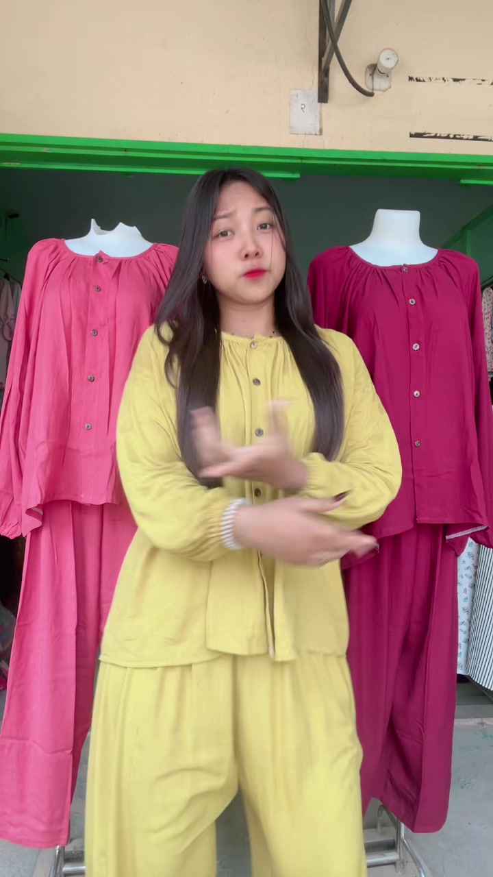 @ᥫ᭡ Khin Ma Ma စဥ့်ကိုင်သူလေး🤍