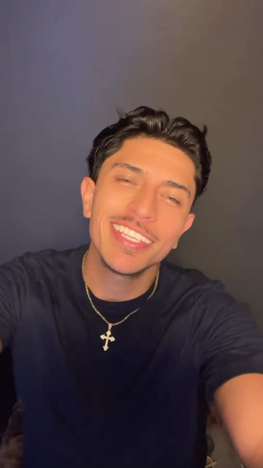 @Luis