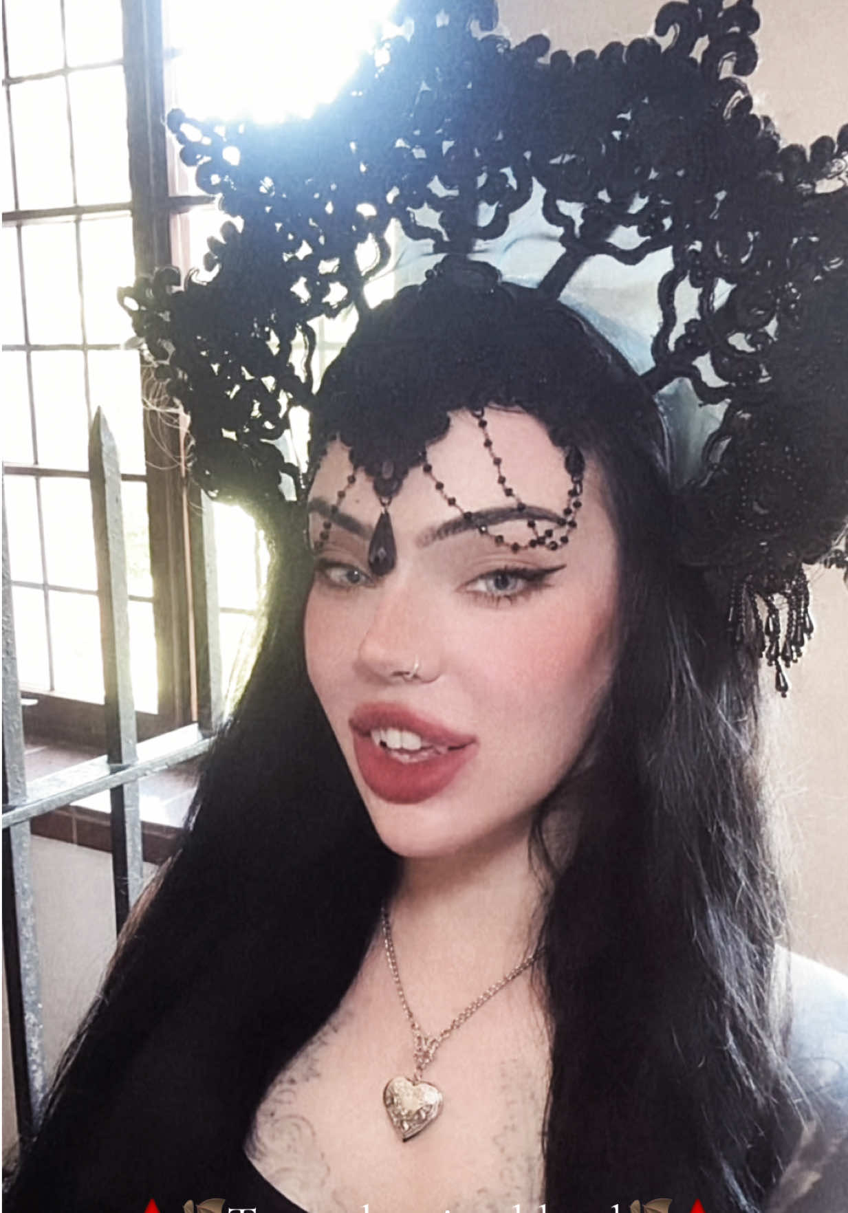 @Draculeas Contesa Caroline