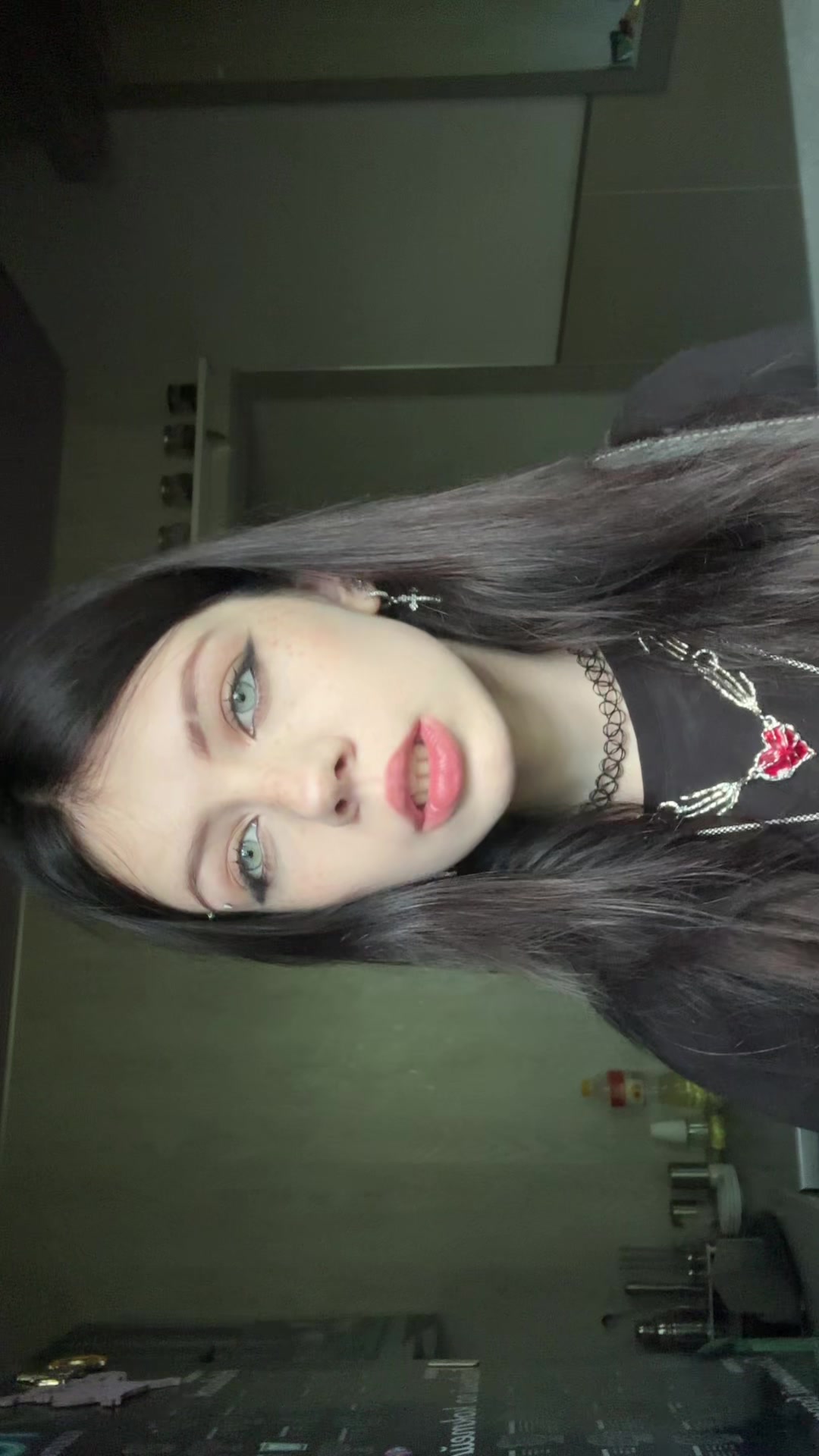 @Алиска ☮️ 🍏