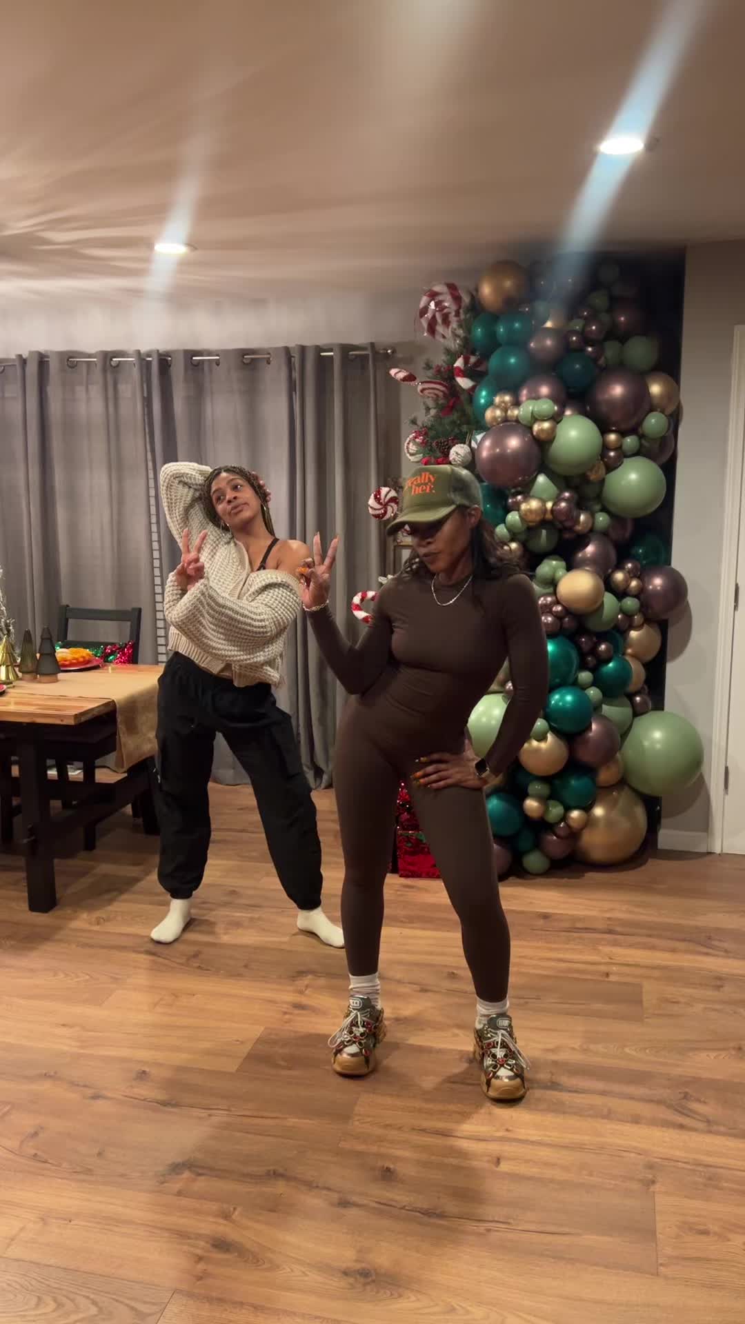 @JenaesDanceExperience