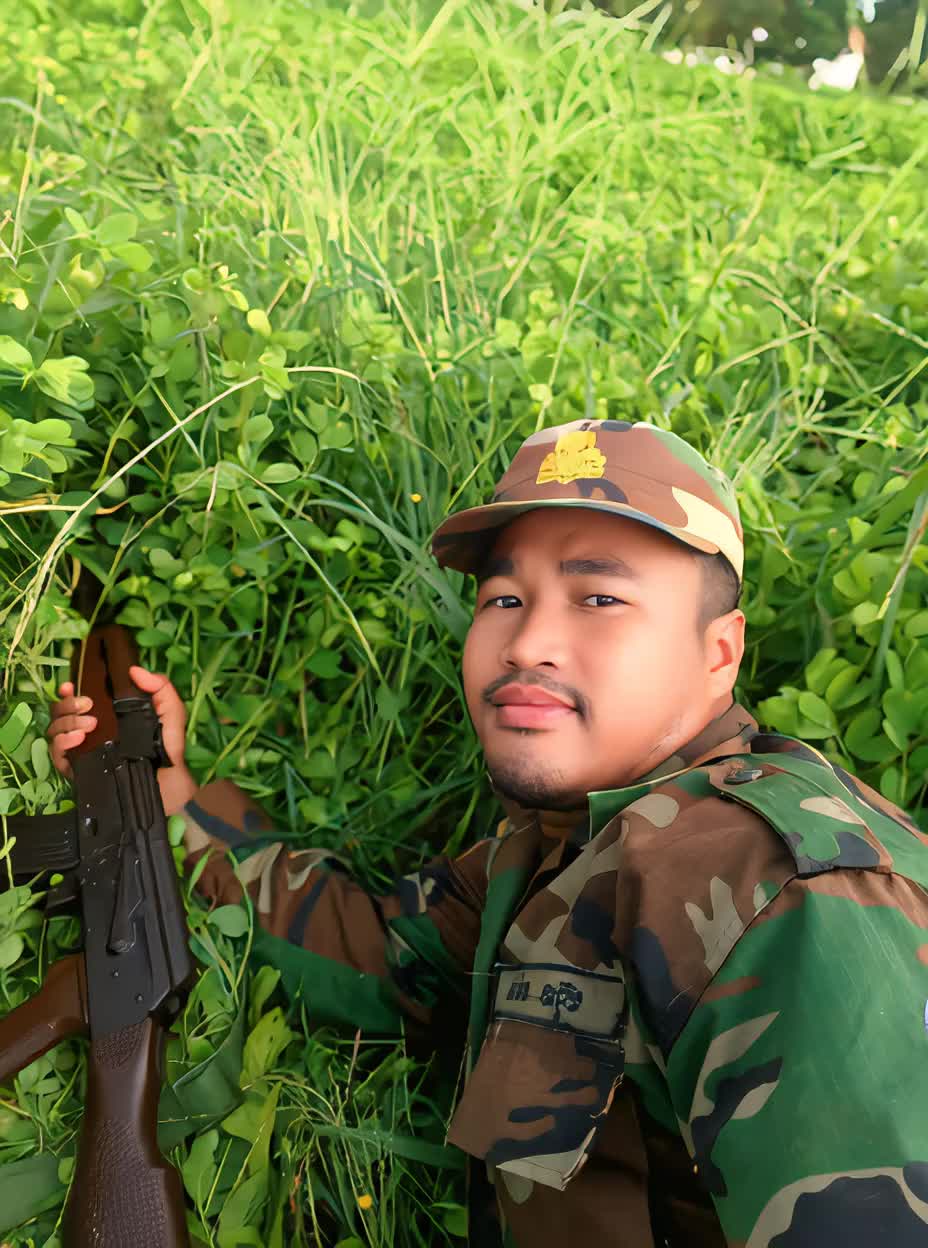 @HUNSARATH - ហ៊ុនសារ៉ាត់
