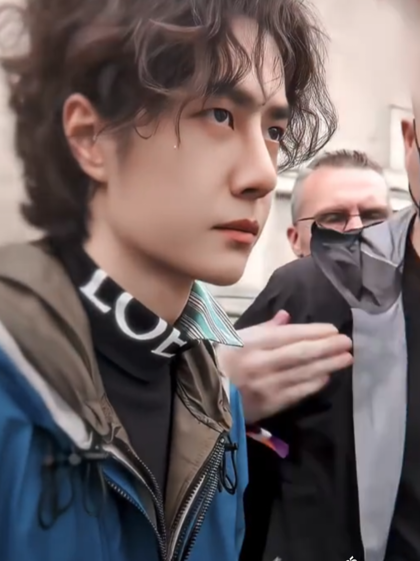 @𝑻𝑨𝑵𝑮 𝑶𝑯 王一博•𝒀𝑰𝑩𝑶𝟖𝟓