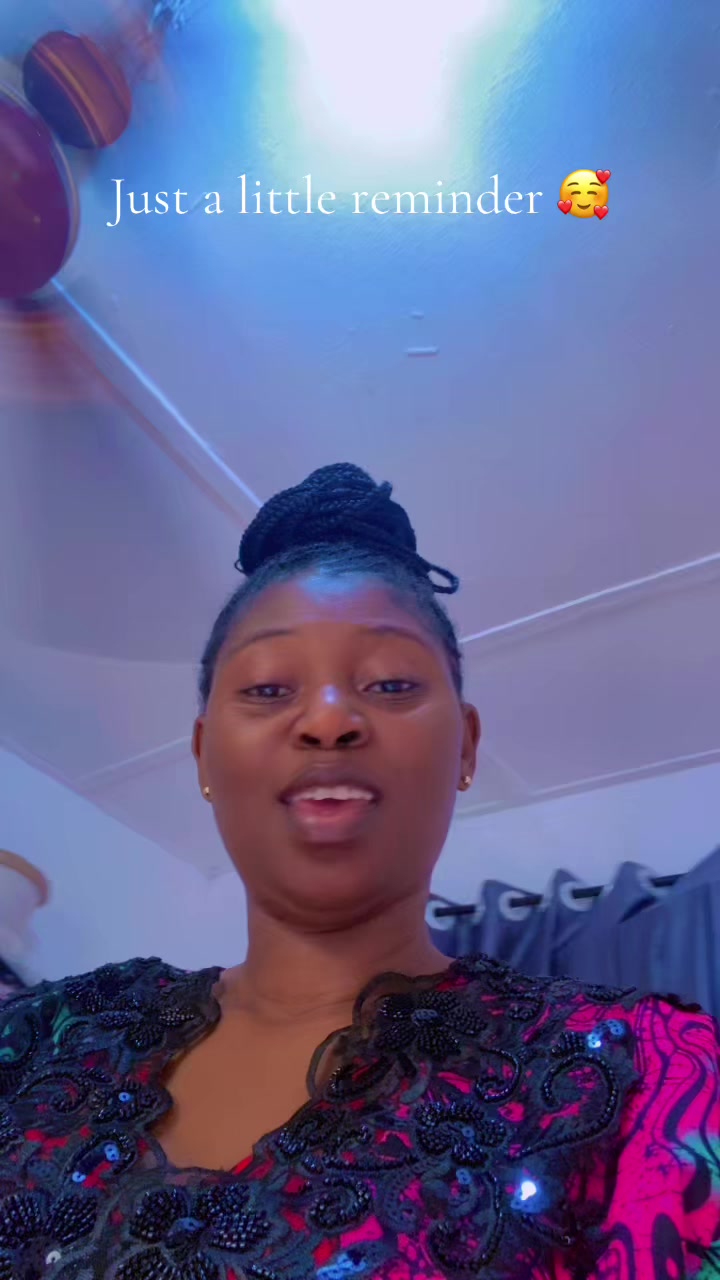 @hokeykey_