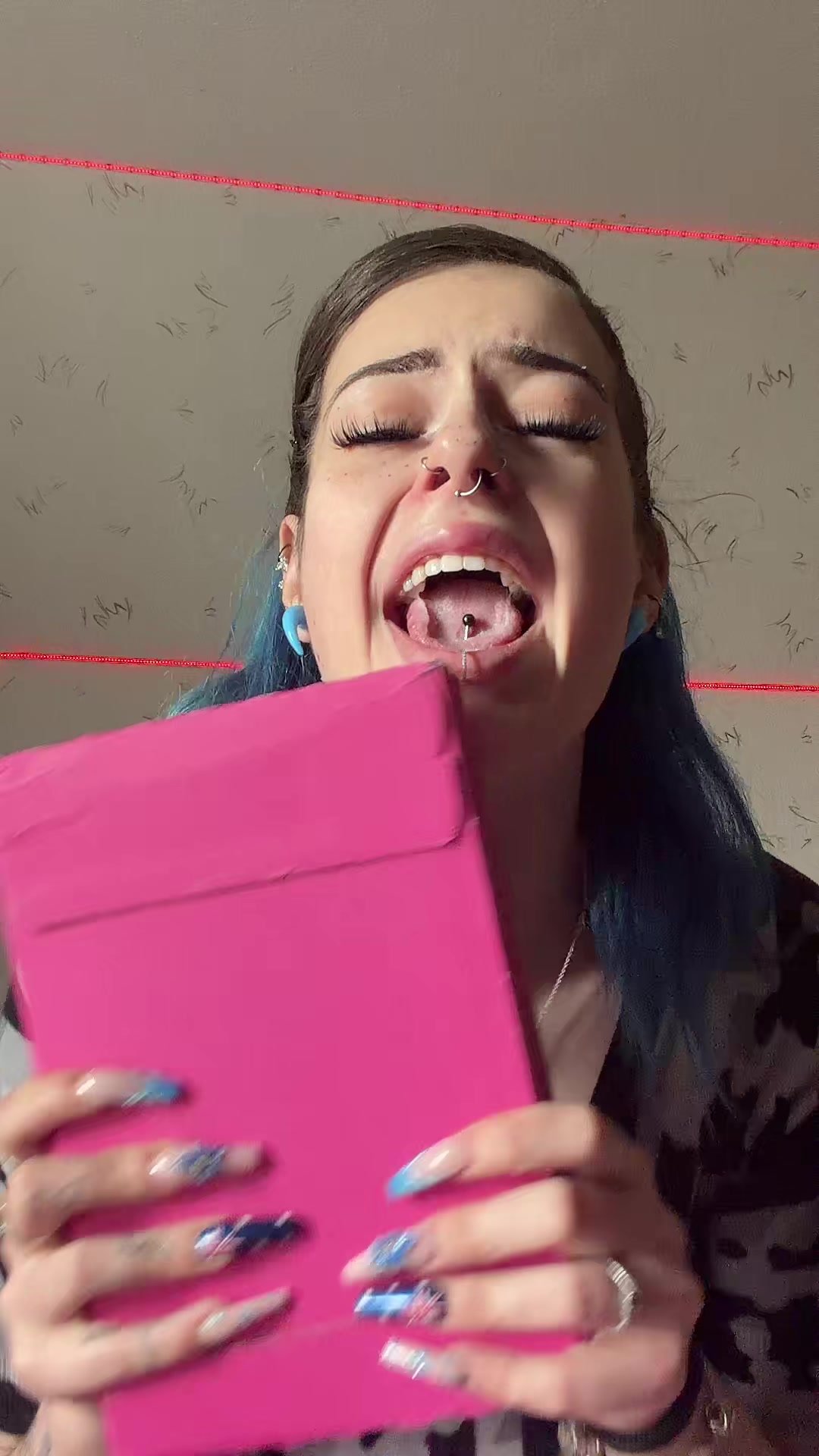 @_becca.cxv_