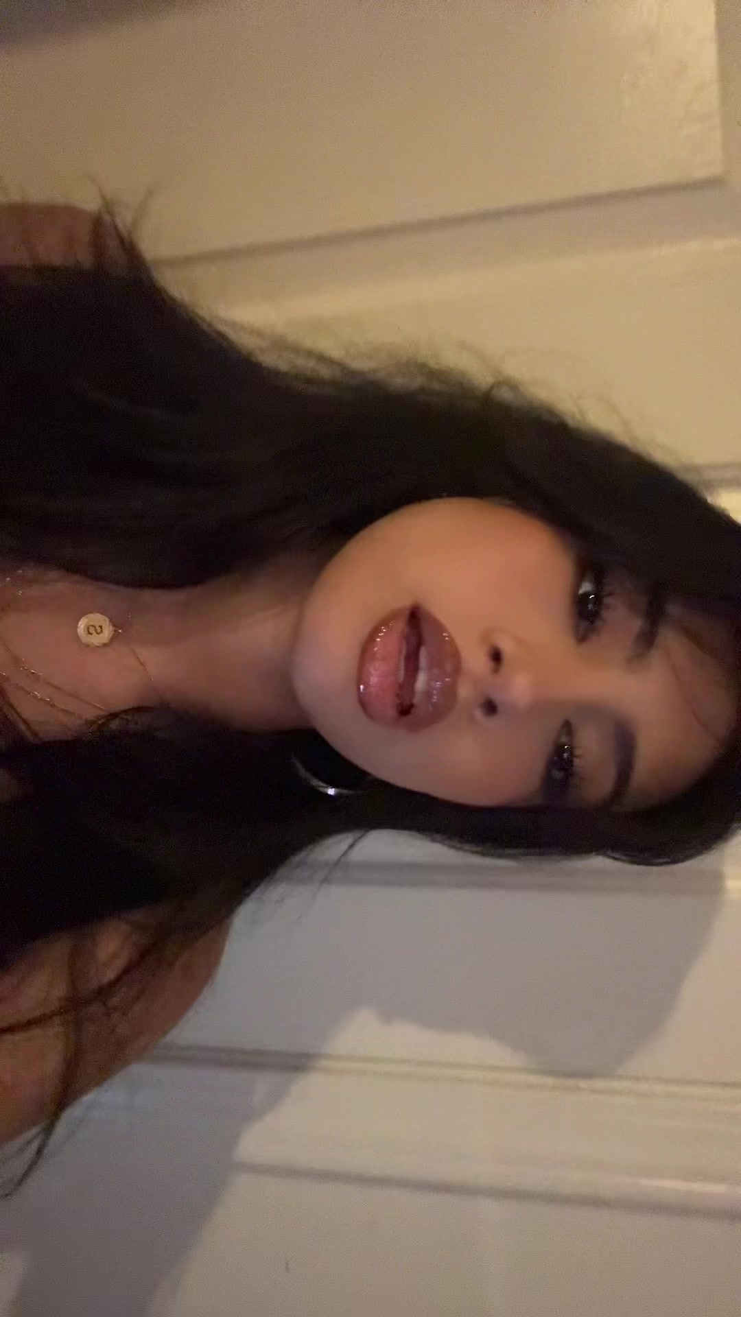 @sophieavril