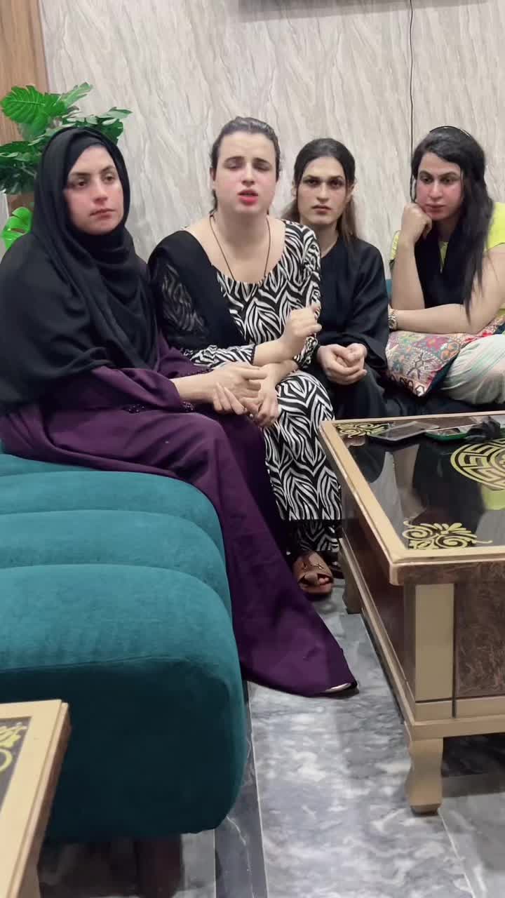 @The Real Khanzadii 😏