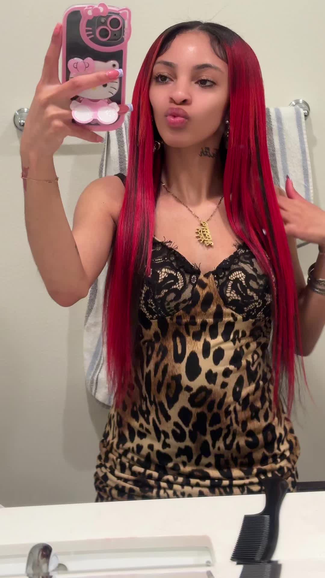 @👸🏼