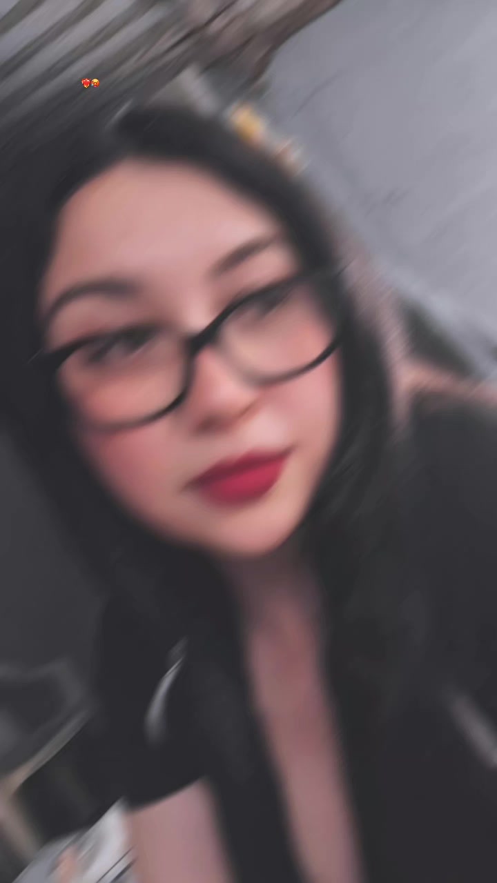 @Karen Duran🍓