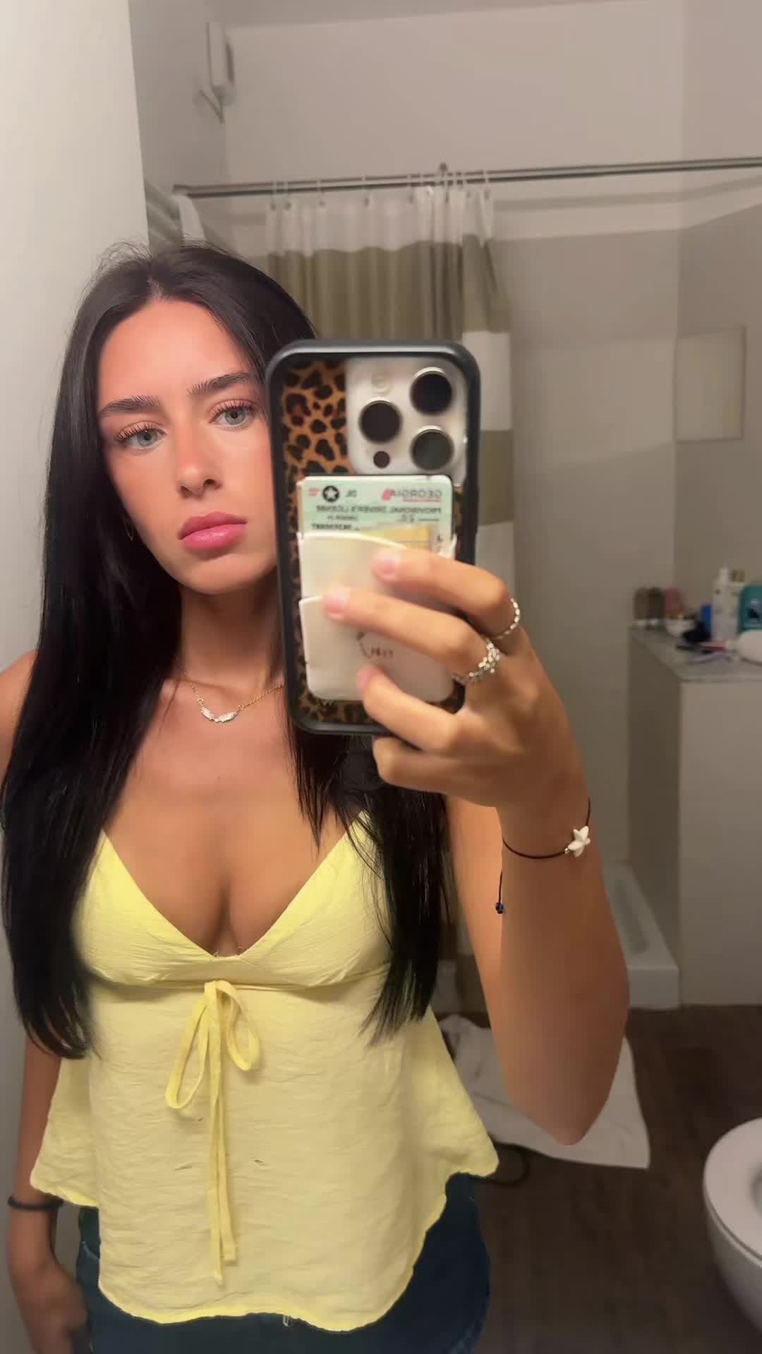 @bellholden222