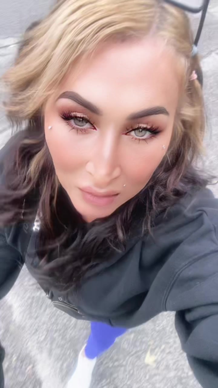 @Italiangirl🇮🇹native🇨🇦🇨🇦