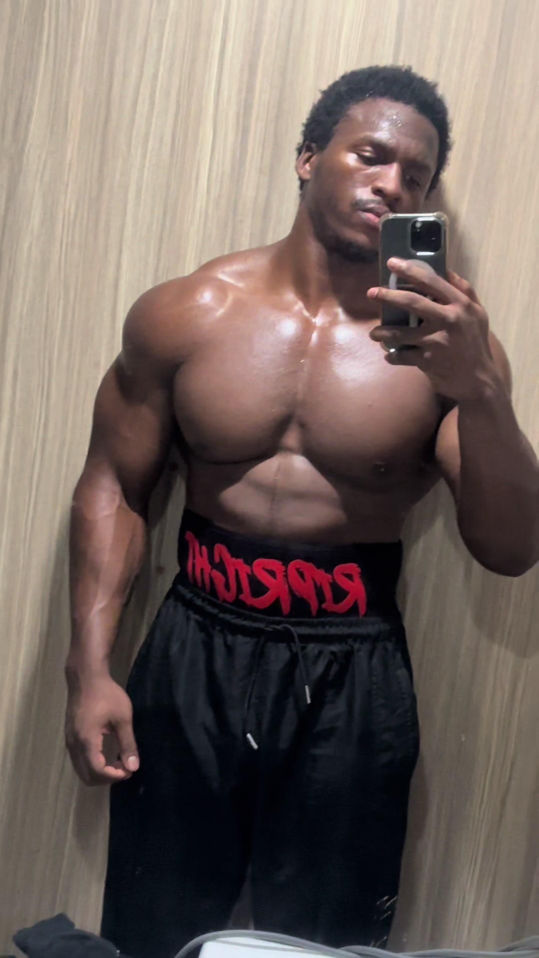 @Muscleboii