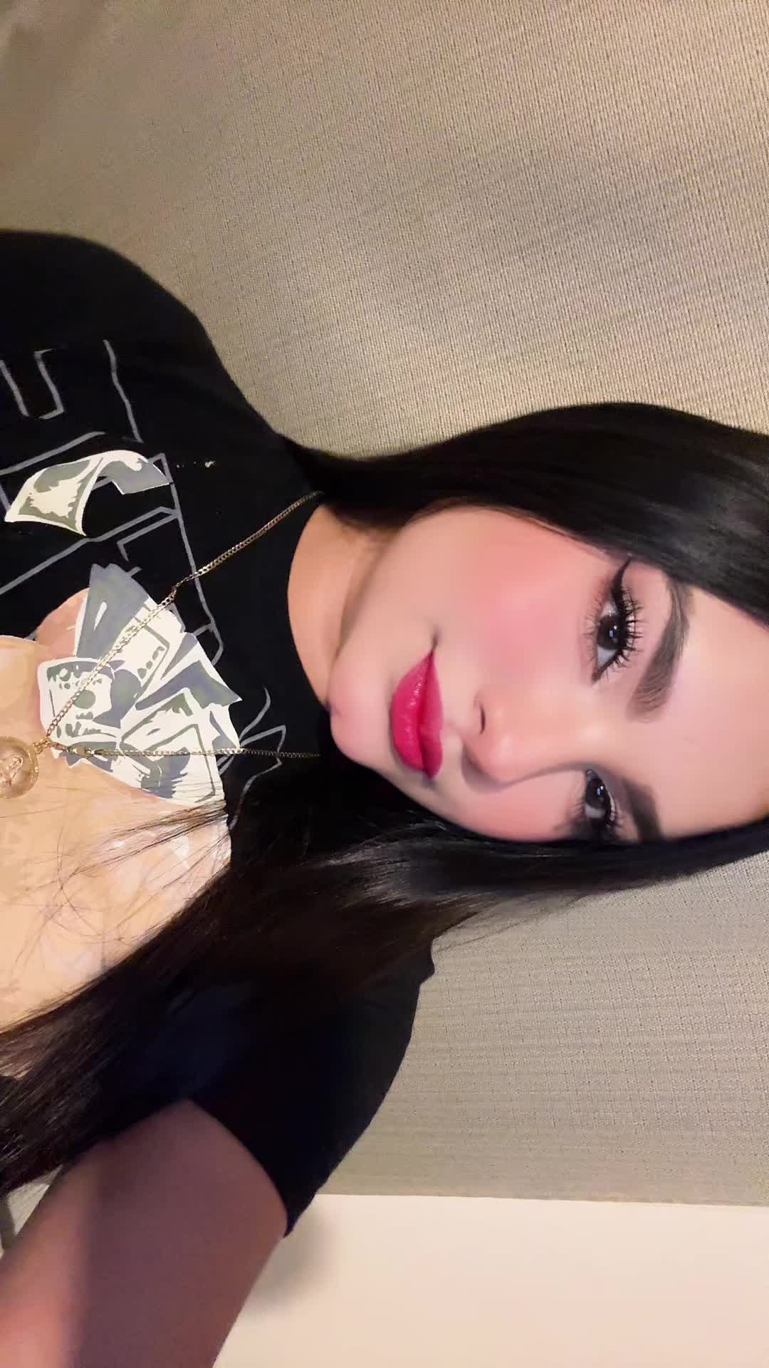@Dayana๐บ