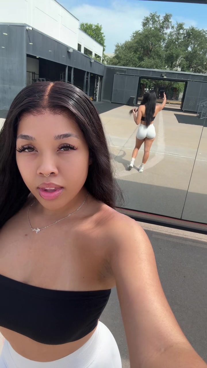 yanixblessed (@yanixblessed) - Urlebird