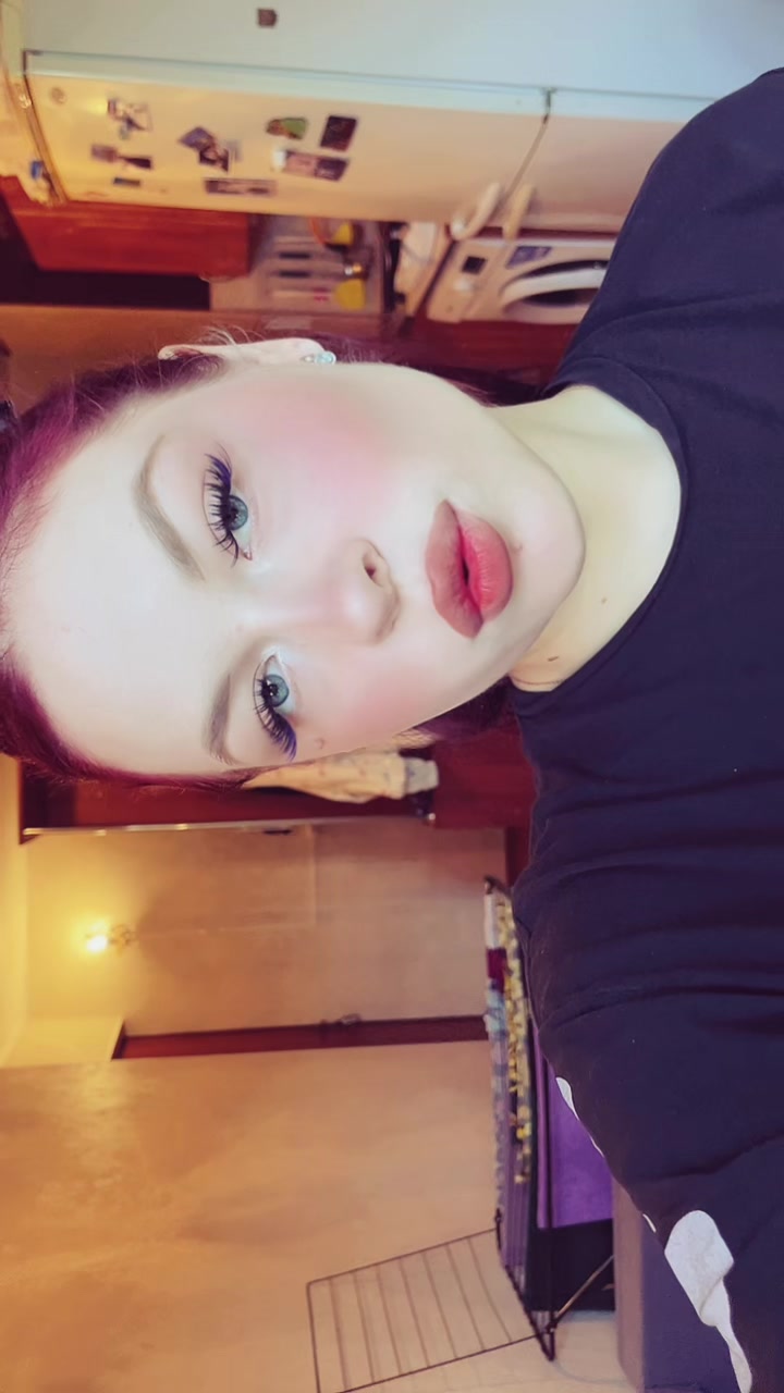 @Арина Никонова