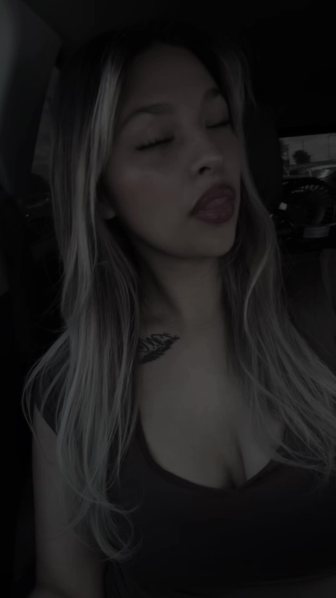 @Mama_Alexis/SAHM