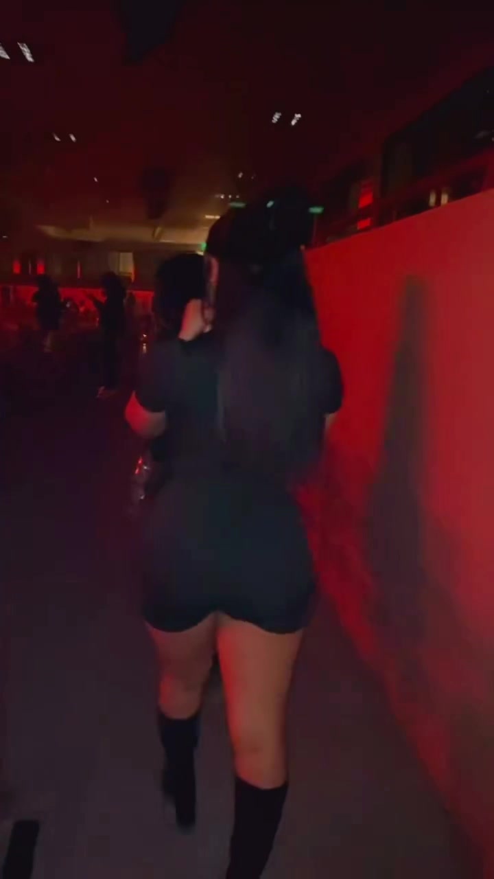 @AshleyJay