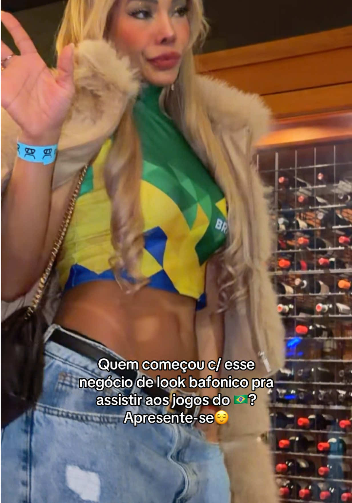 @Poly Dourado