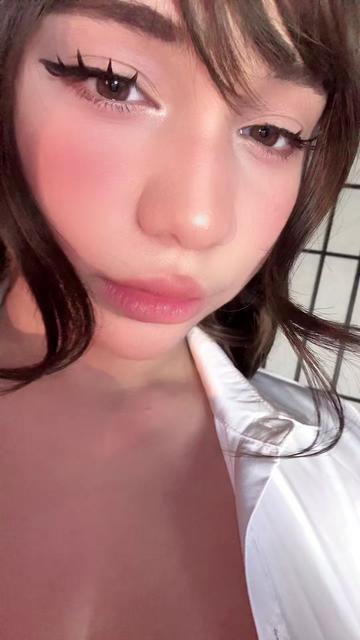 @strawbunnzie