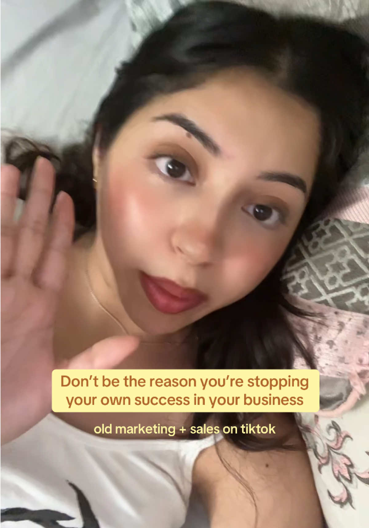 @Vanessa ➺ Marketing + Content