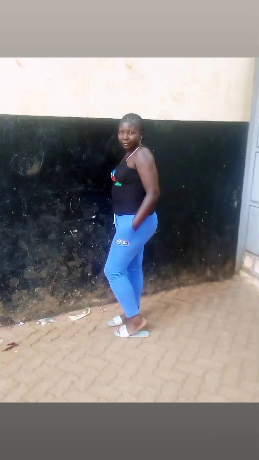 @naomi Majuma