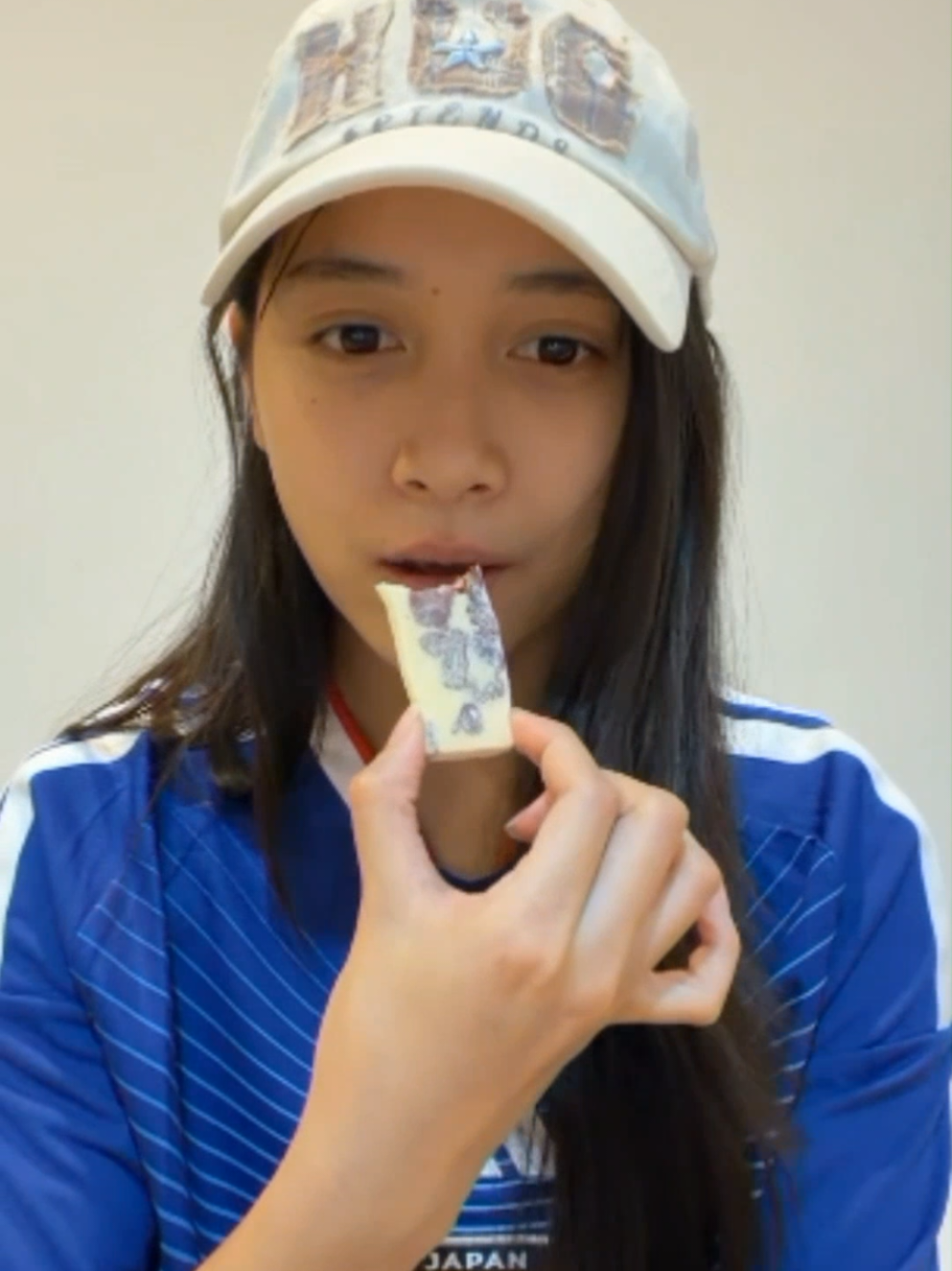 @T