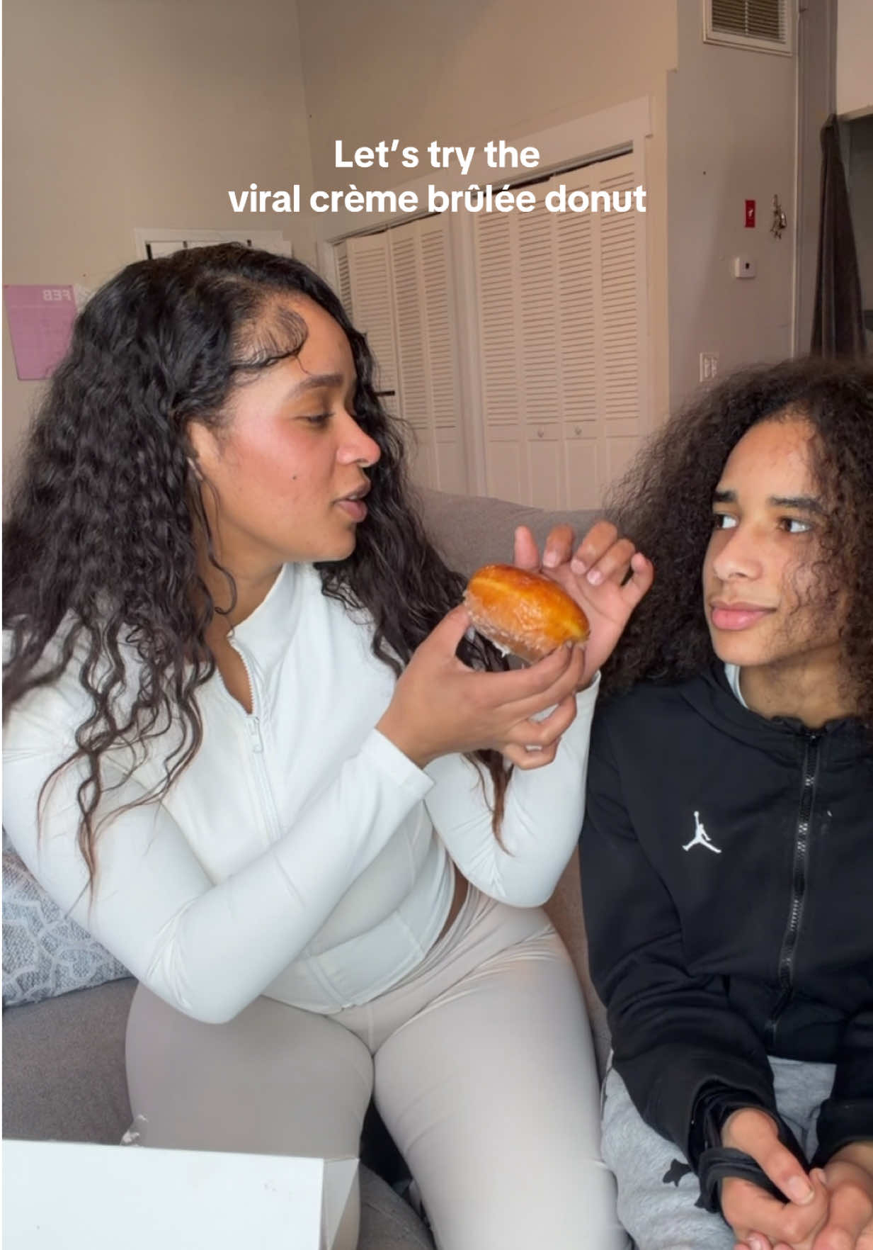 @isthataleiza_