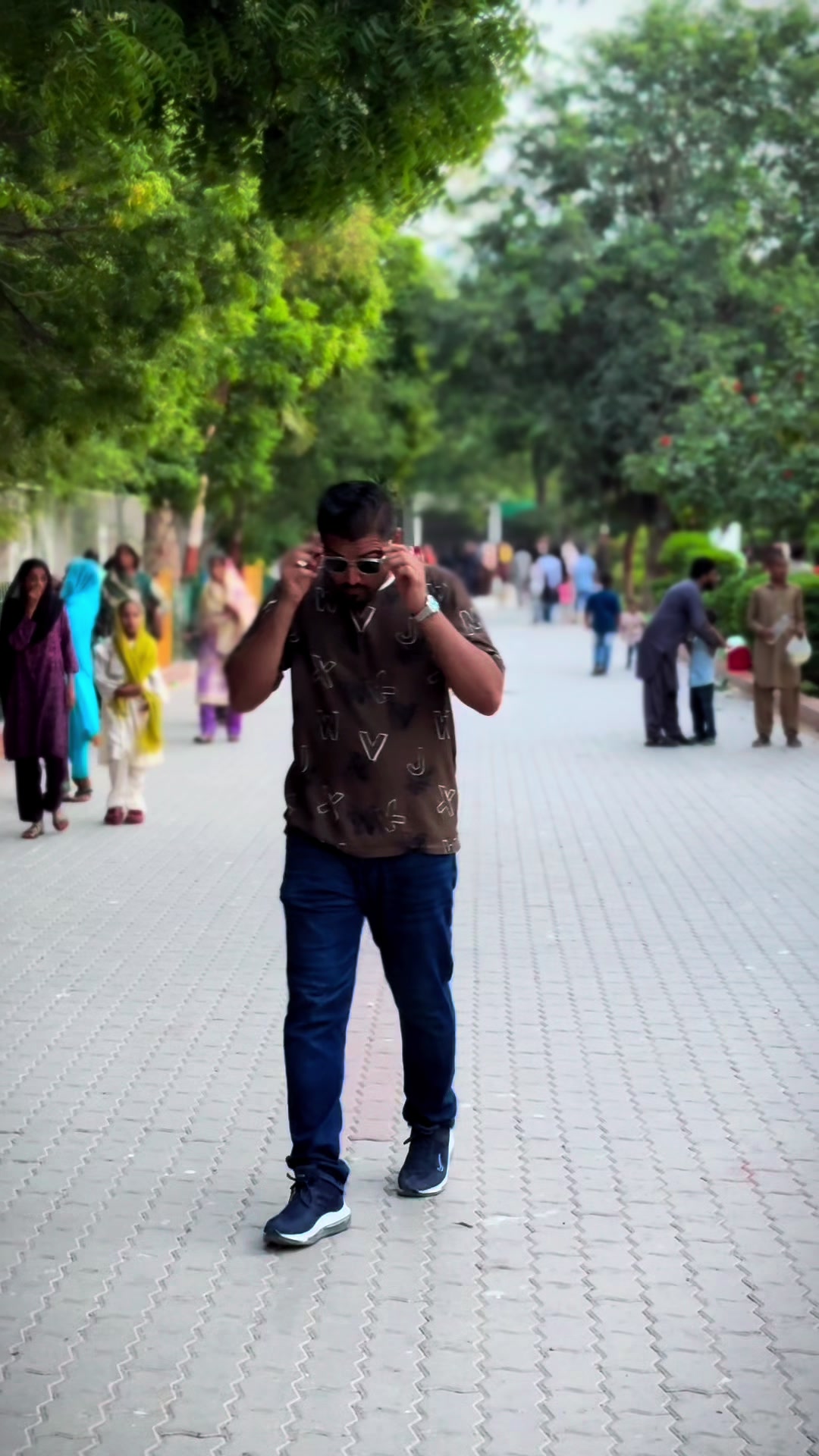 @Moazzam Ali Mansoori