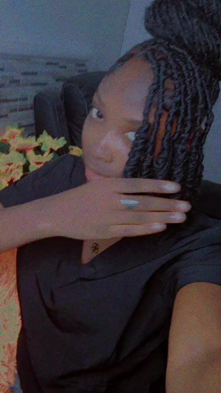 @𝓑𝓤𝓑𝓑𝓛𝓔𝓢🎀