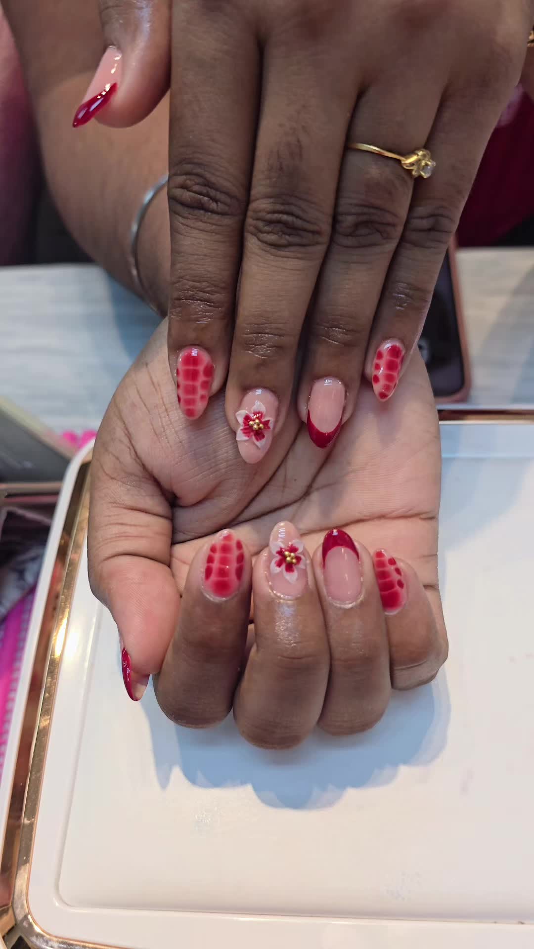 @Ry Beauty studio