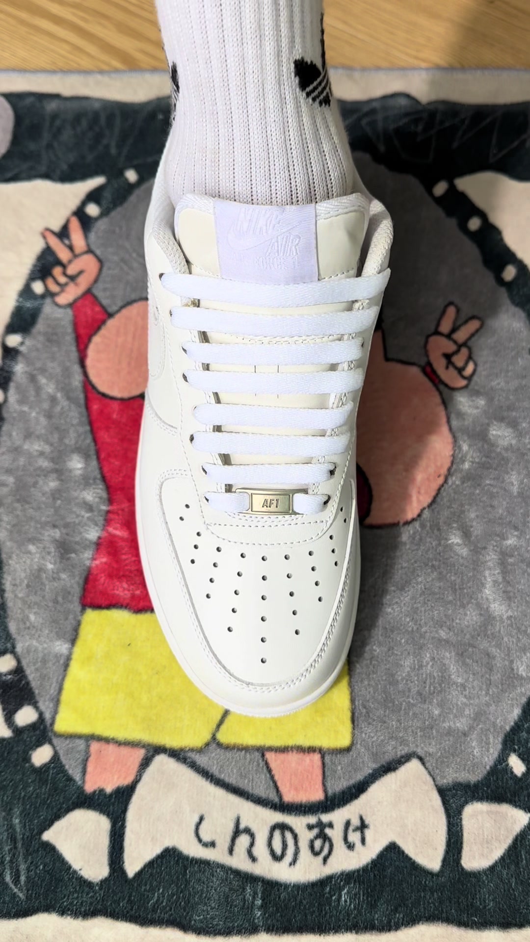 @Sneaker-dây giày