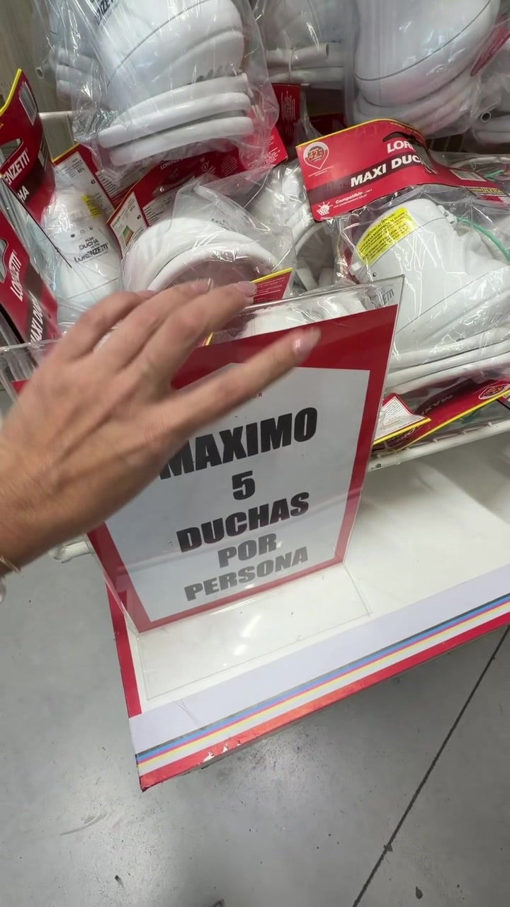 @CrisBurgos