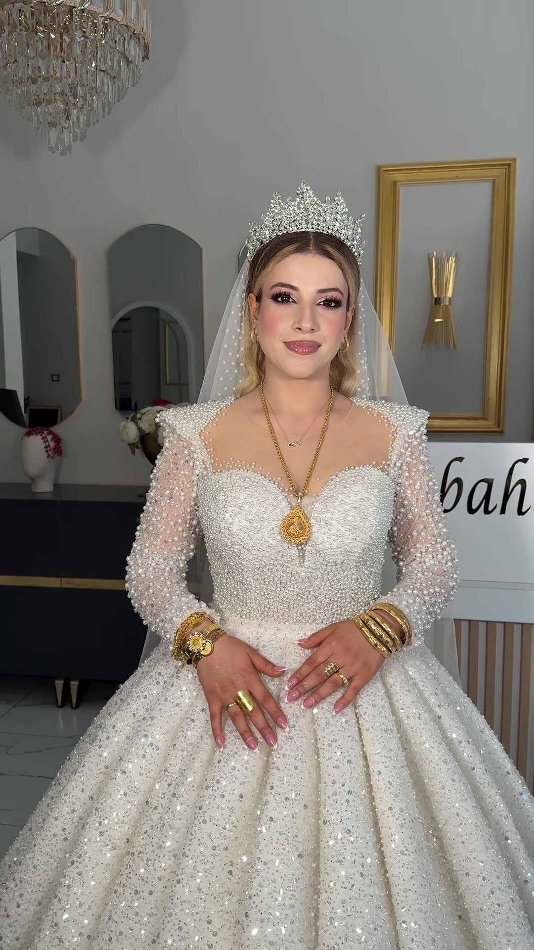 @nur.özpınar