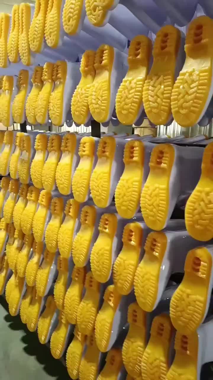 @Jinjiaraincoat